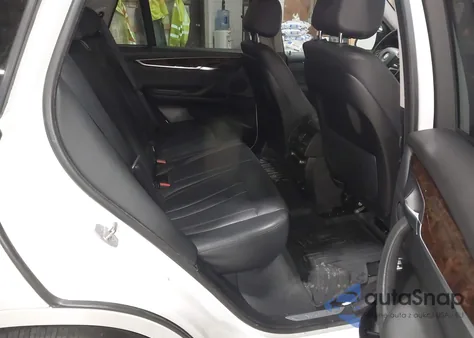 2015 BMW X5 xDrive35I z USA, uszkodzony, nr VIN 5UXKR0C50F0K65708